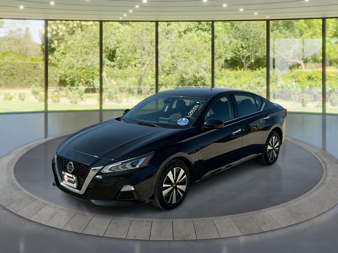 2022 Nissan Altima SV