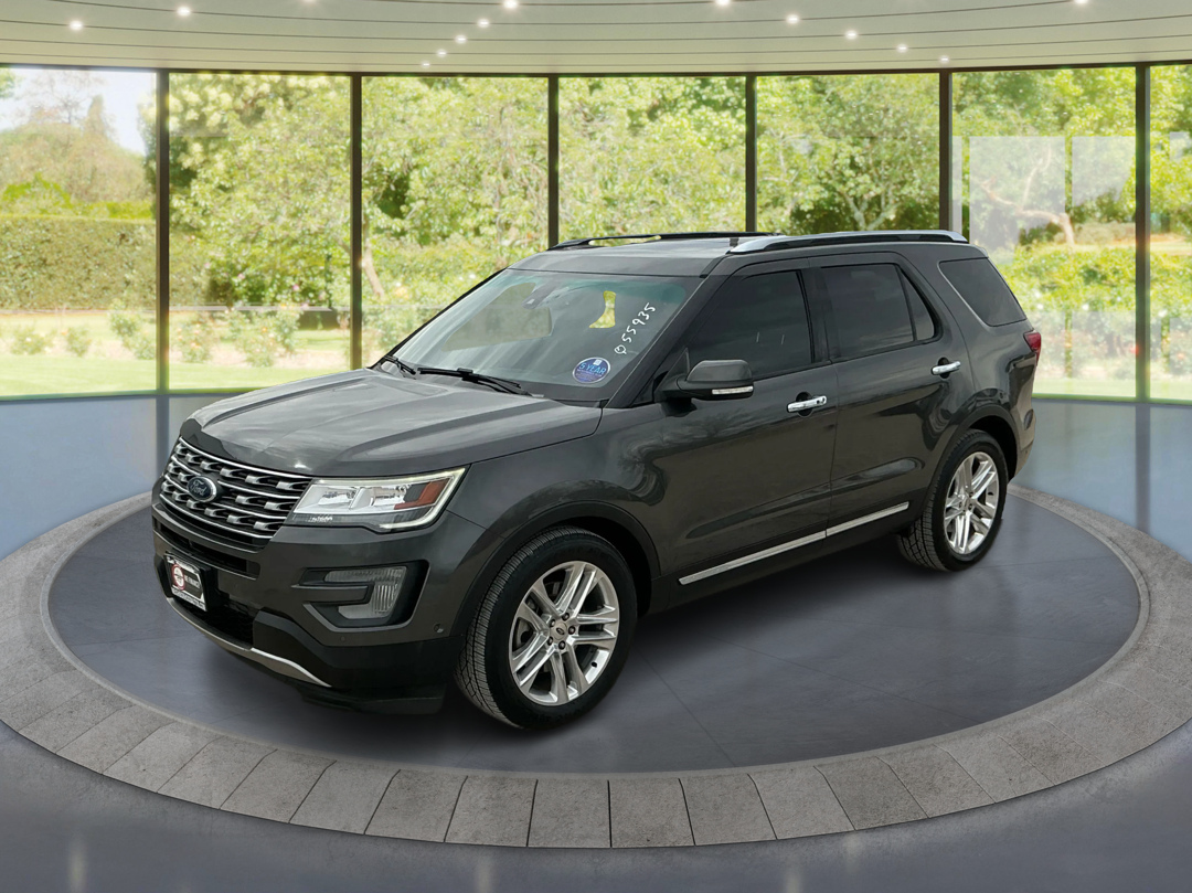 2017 Ford Explorer Limited's photo