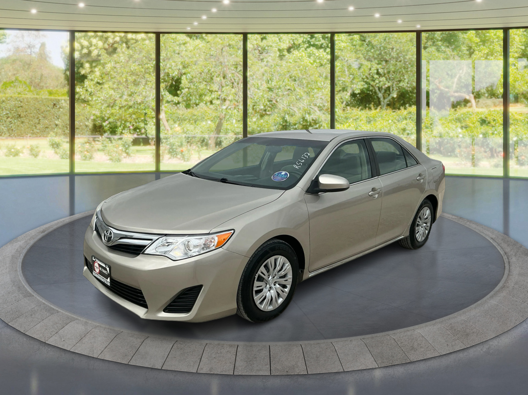 2014 Toyota Camry LE