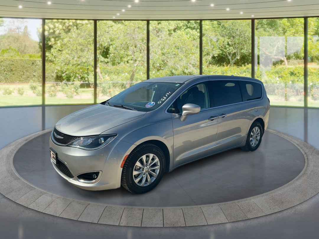 2018 Chrysler Pacifica Touring Plus
