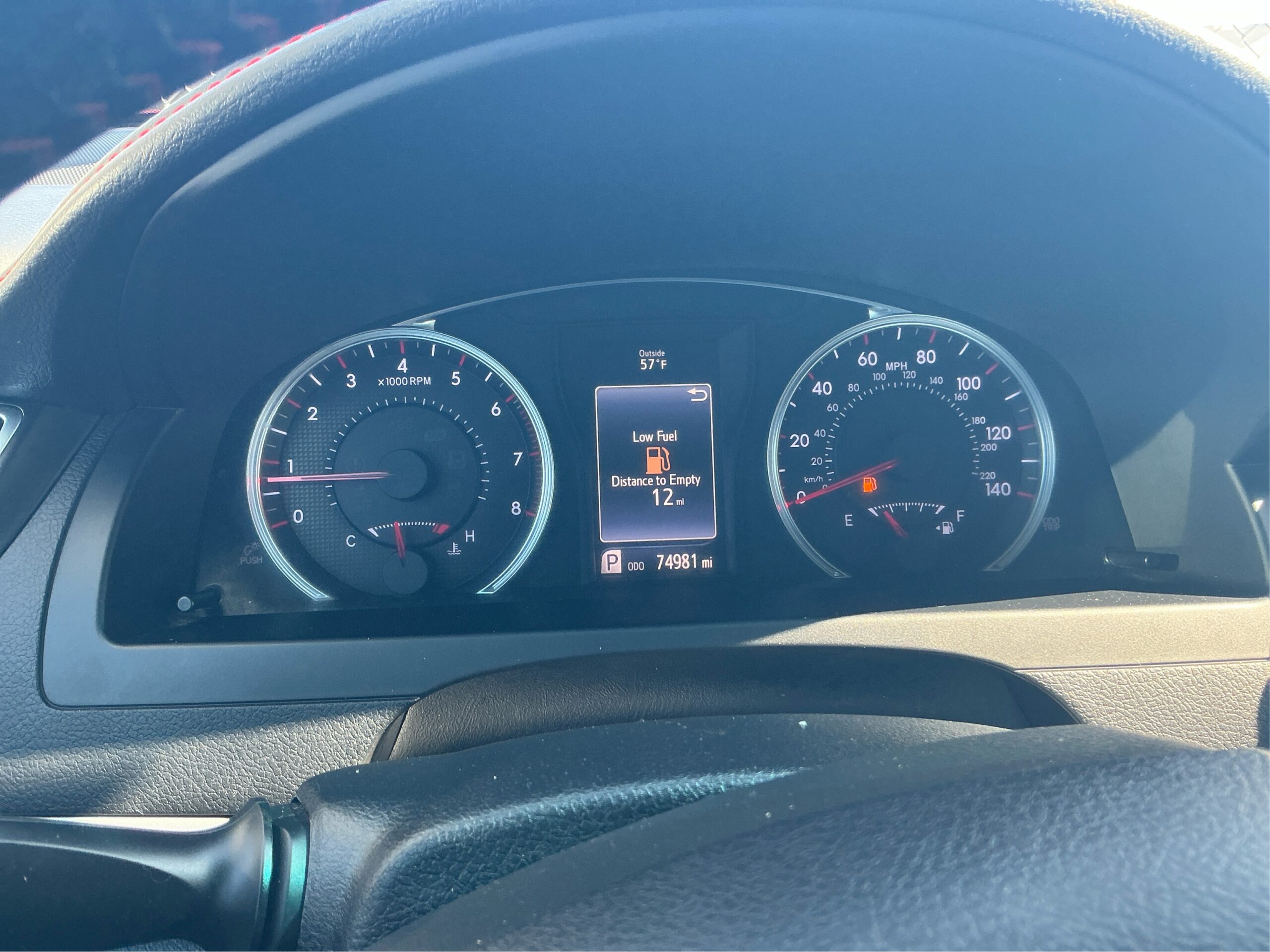 2015 Toyota Camry XLE - Photo 10