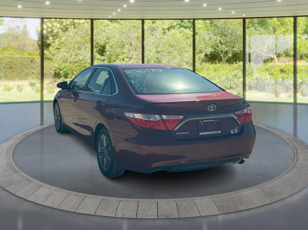 2015 Toyota Camry XLE - Photo 7