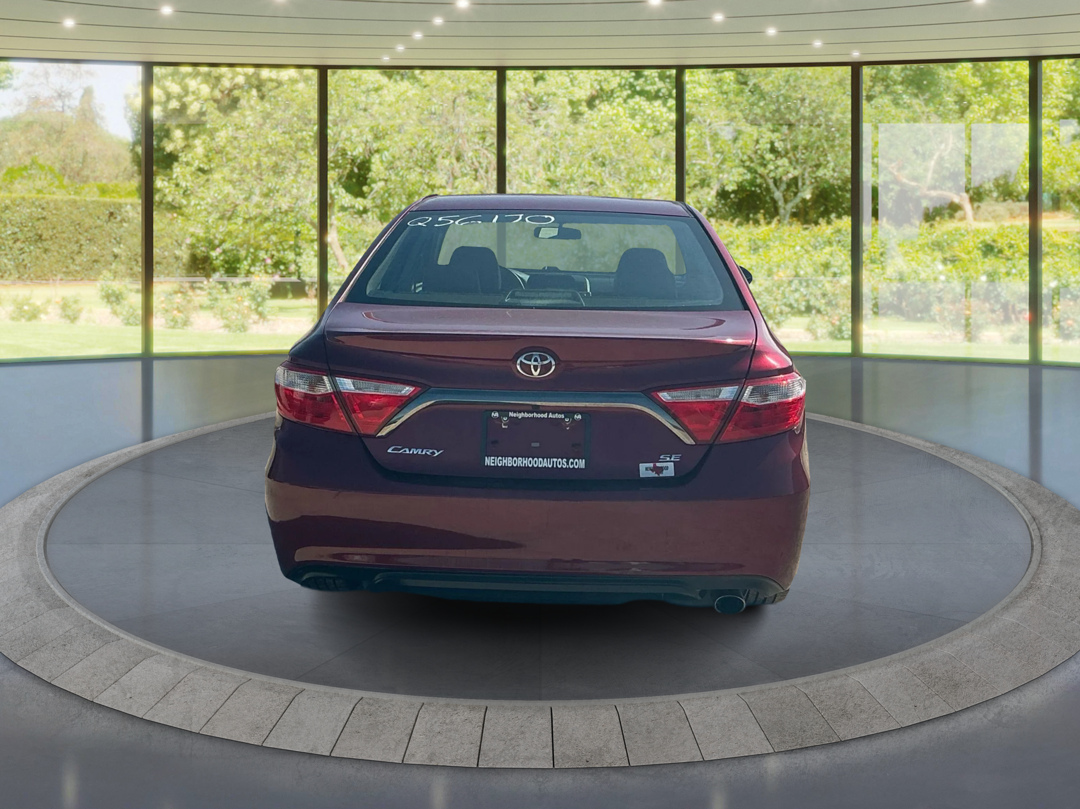 2015 Toyota Camry XLE - Photo 6