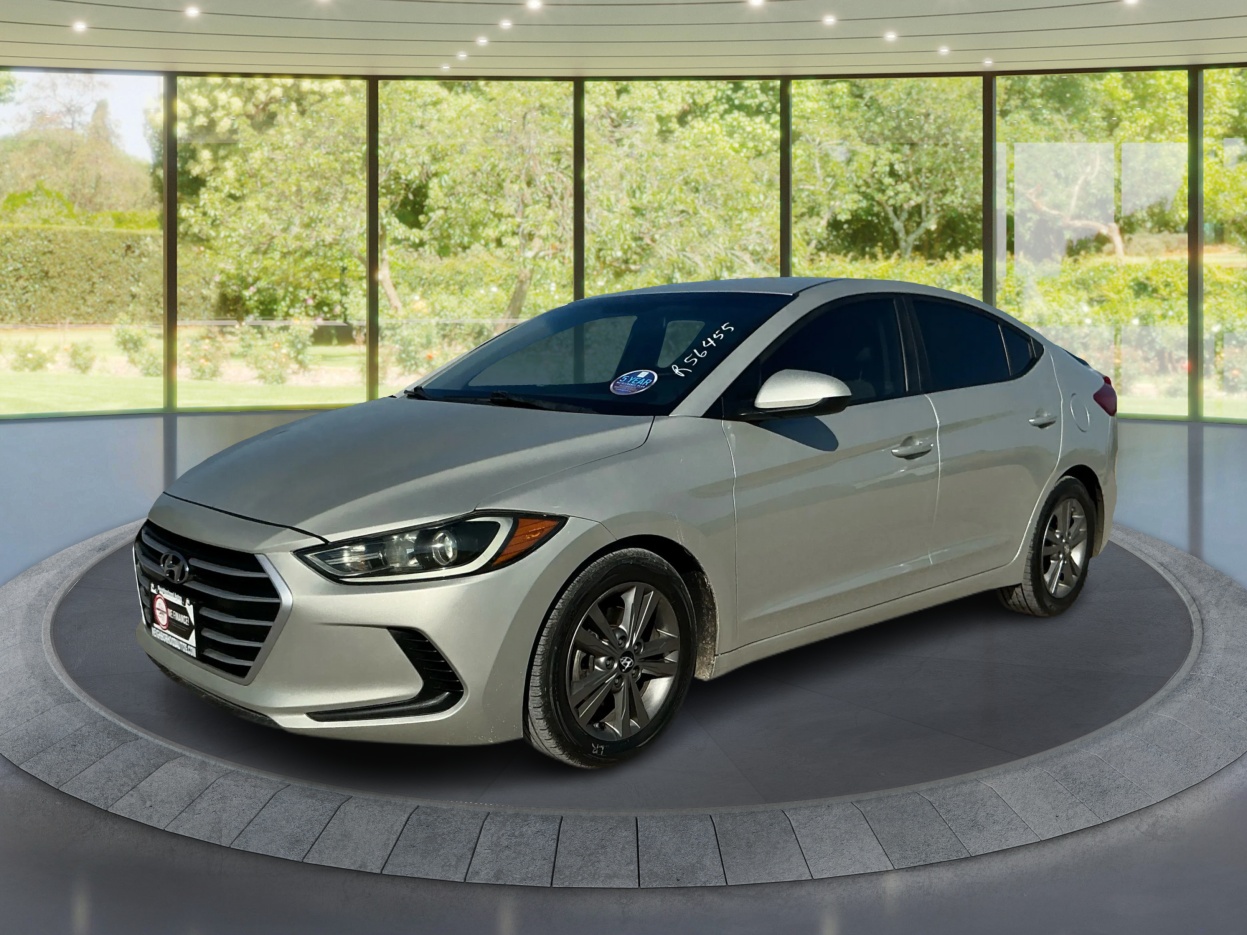 2018 Hyundai Elantra 2.0 SEL A/T SULEZ's photo