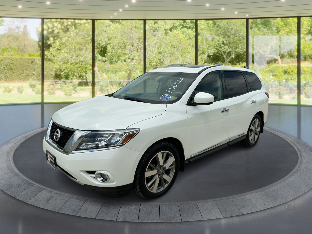 2015 Nissan Pathfinder Platinum 4WD's photo