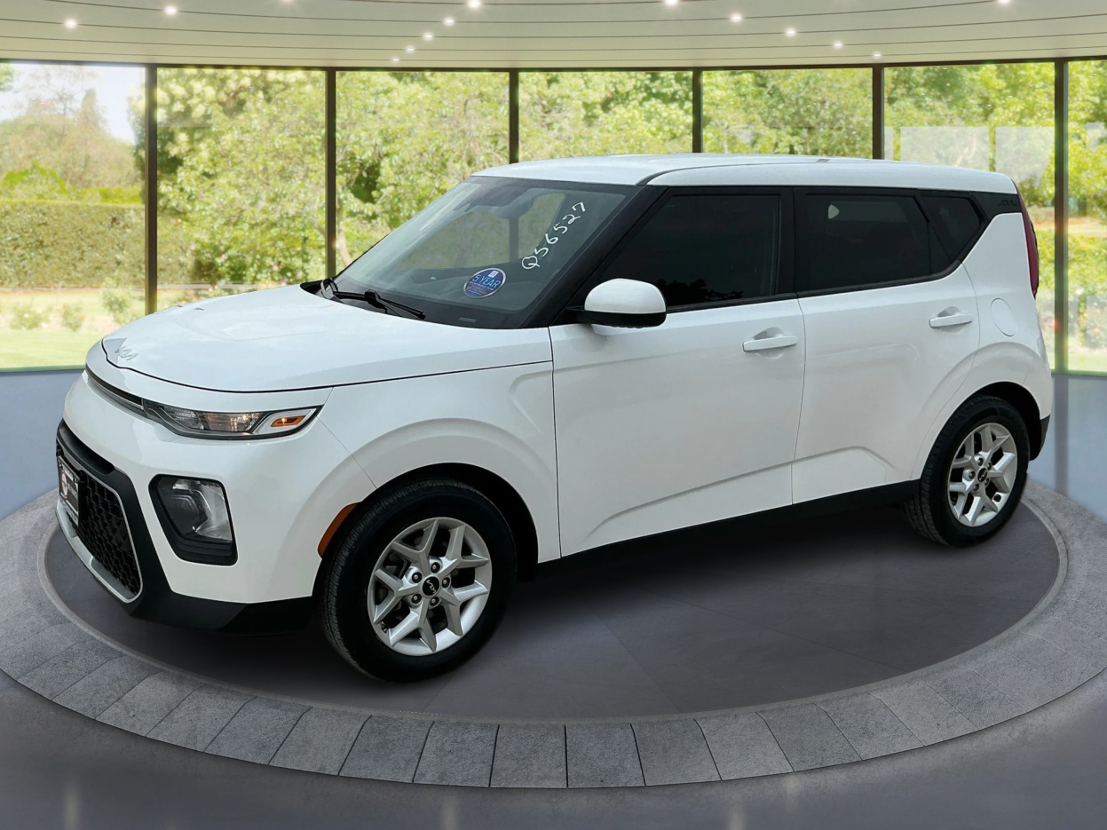 2022 Kia Soul 2.0L LX IVT's photo