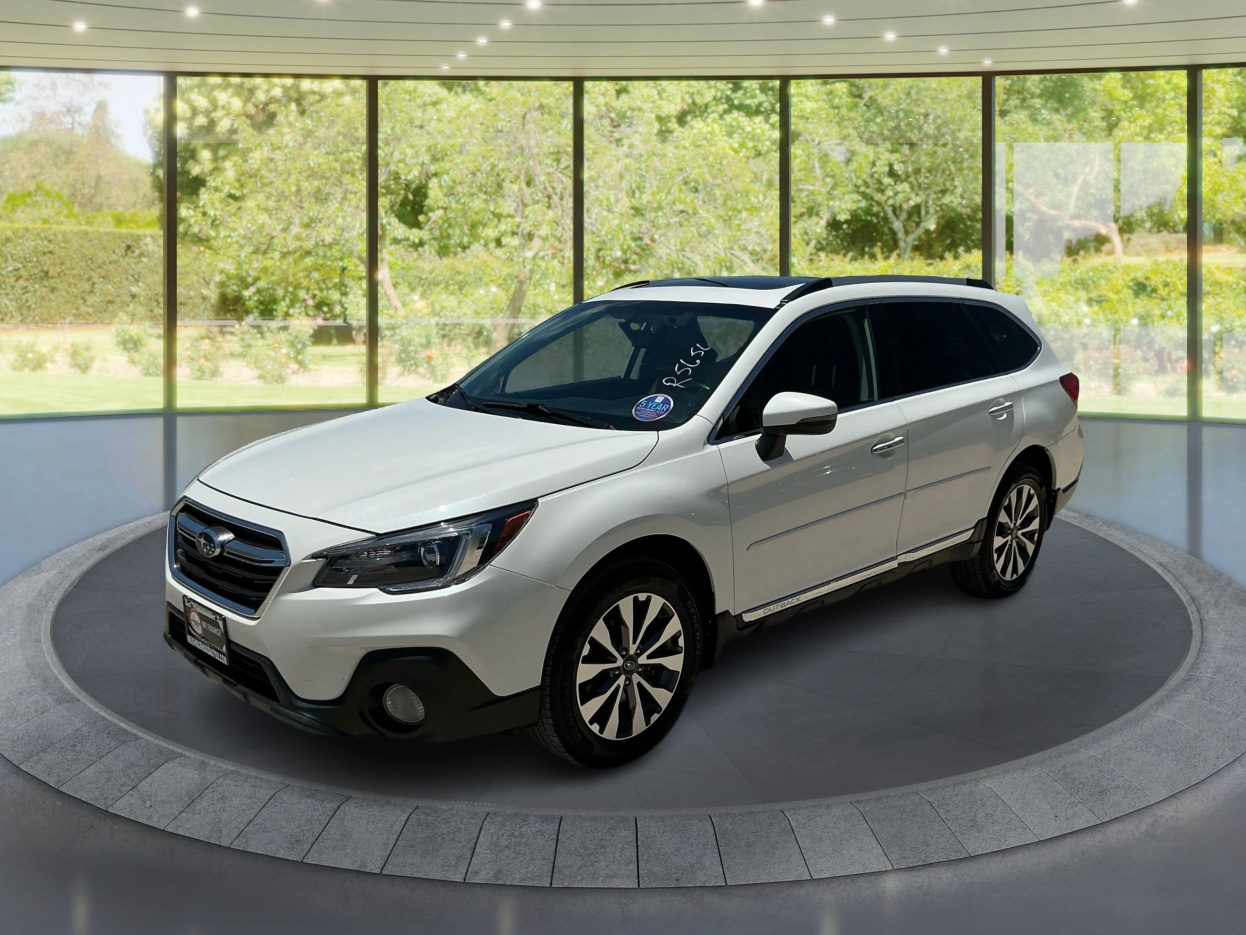 2019 Subaru Outback 2.5i Touring's photo