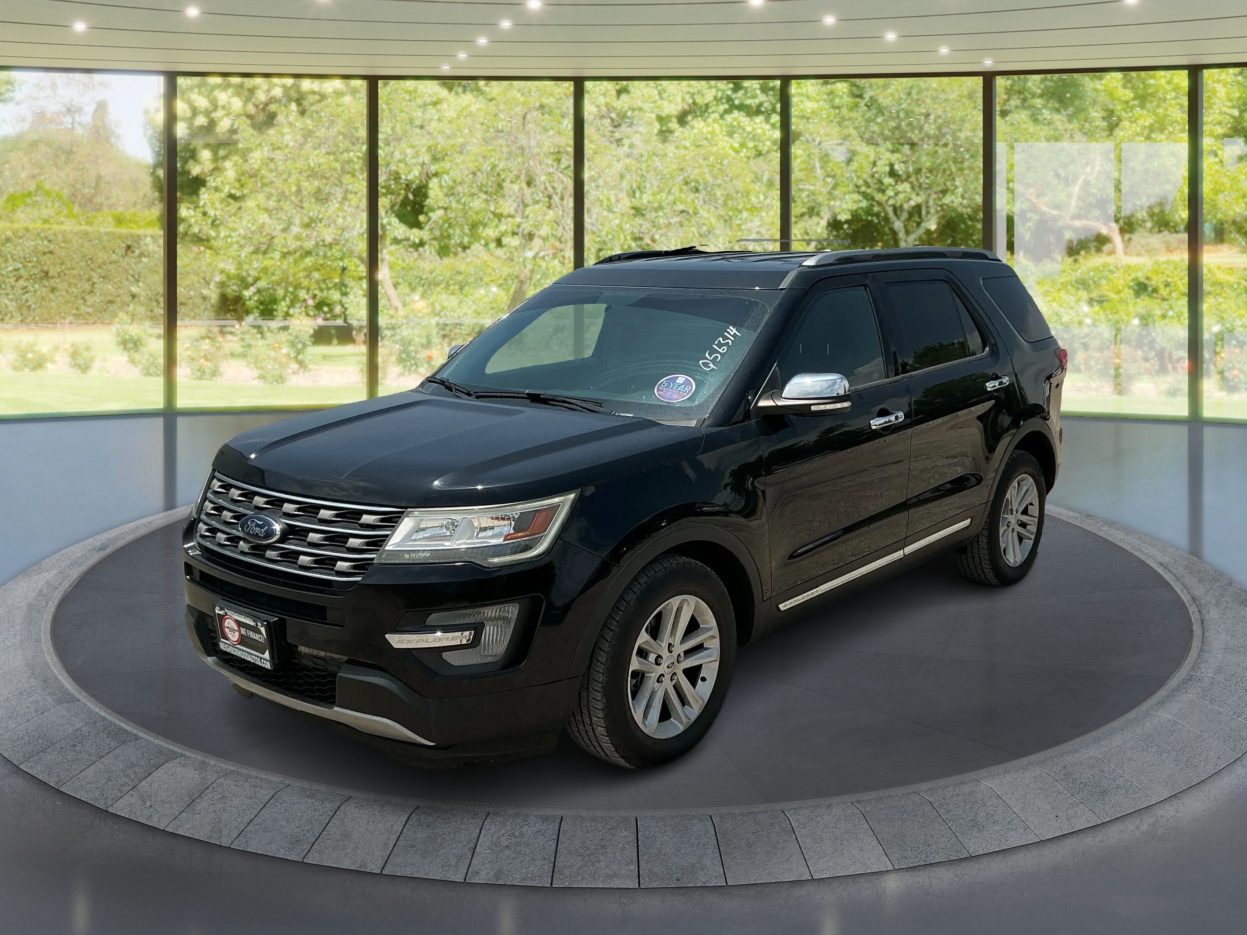 2017 Ford Explorer XLT FWD's photo
